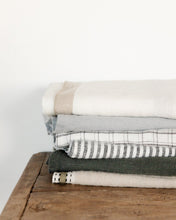 Load image into Gallery viewer, Checkered Gray Hand Towel
